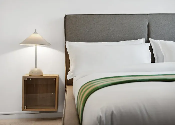Beautiful 1-Bedroom Apartment With Kitchen, King Bed And Free Wifi In Wuppertal