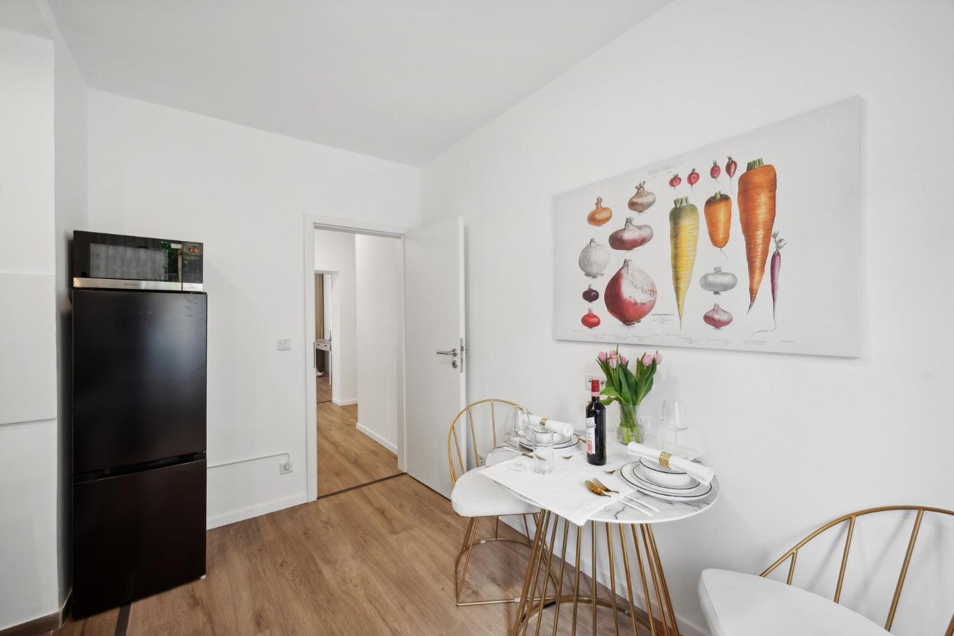 Beautiful 1-bedroom With Kitchen, King Bed And Free Wifi In Apartment